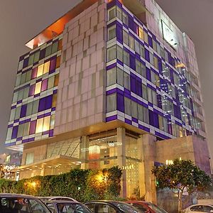 Mosaic Hotel, Noida